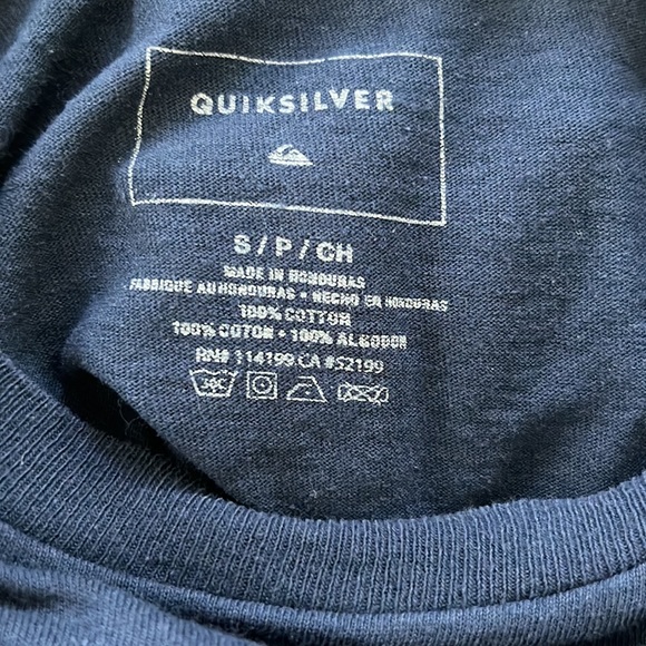 (2) boys small tshirts - Picture 3 of 5